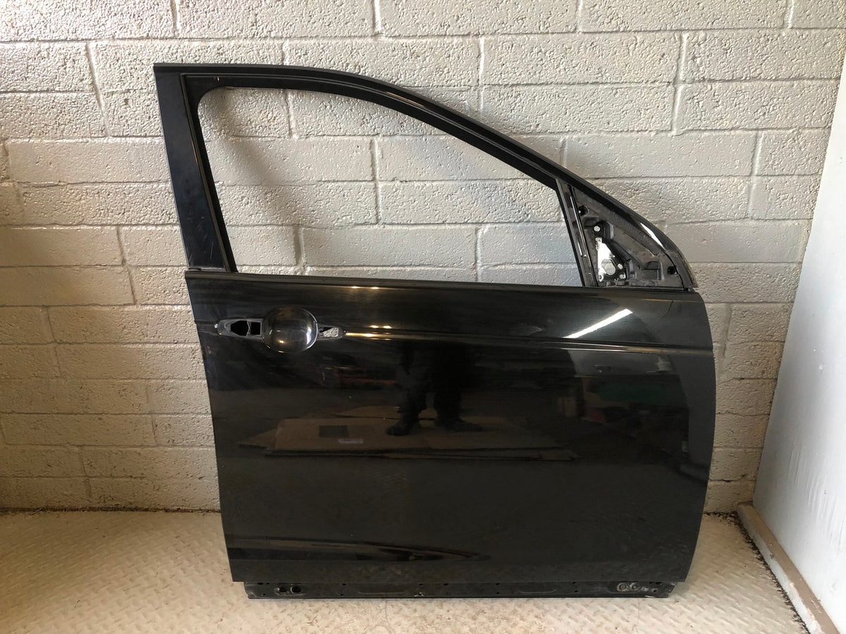 Discovery Sport Door Off Side Front Santorini Black L550 Land Rover L28046