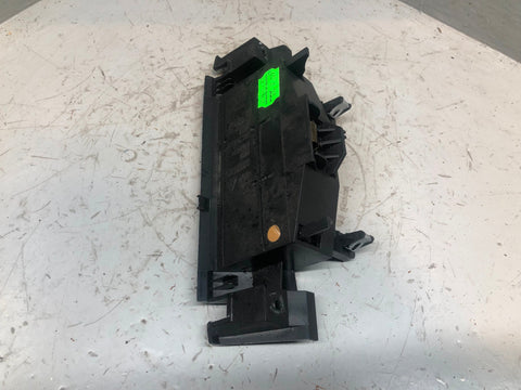 Discovery 4 Ashtray Front Land Rover AH22-048A02-AB 2009 to 2016 L05125