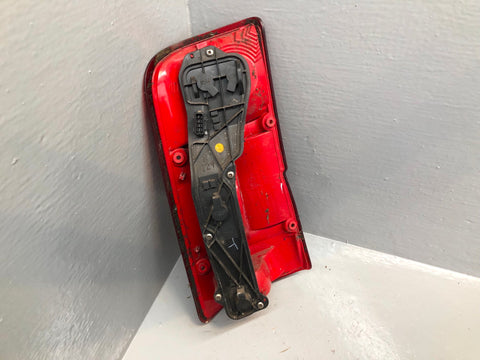 Discovery 2 Rear Tail Light Cluster Upper Pre-Facelift Off Side Rear R28105