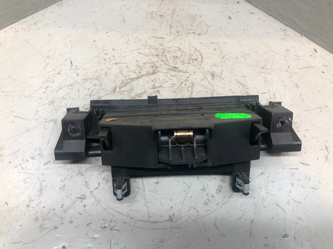 Discovery 4 Ashtray Front Land Rover AH22-048A02-AB 2009 to 2016 L05125