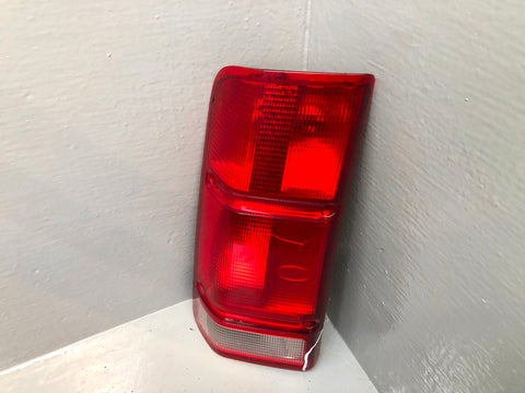 Discovery 2 Rear Tail Light Cluster Upper Pre-Facelift Near Side Rear R28105