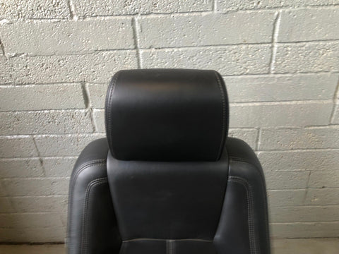 Discovery 4 Seats Leather Electric Front x 2 L319 Land Rover 2009 to 2014 D28046