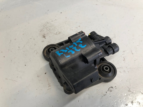 Range Rover L322 Cross Over Valve Front Air Suspension 472 152 566 2002 to 2006