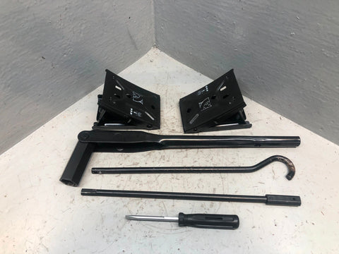 Discovery 3 4 Tool Kit in a Bag KBK500160 Land Rover 2004 to 2016 L05125