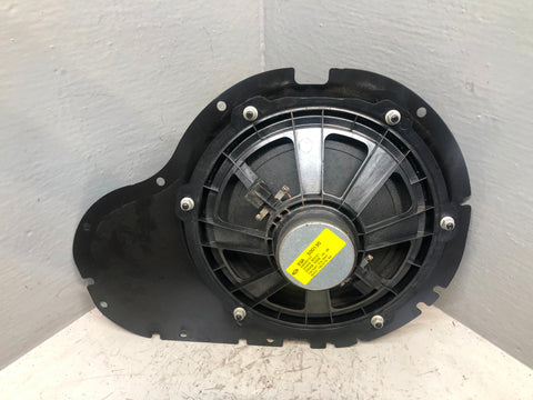 Discovery 4 Tailgate Subwoofer Speaker XQA500130 Land Rover 2009 to 2014