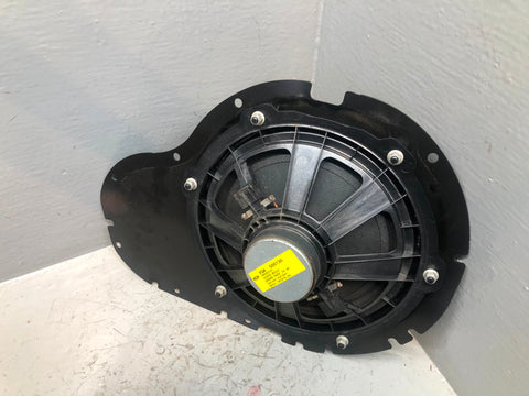Discovery 4 Tailgate Subwoofer Speaker XQA500130 Land Rover 2009 to 2014
