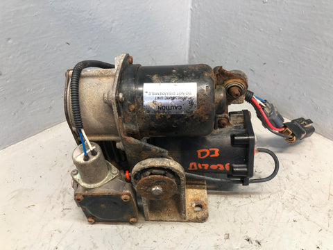 Discovery 3 Air Suspension Compressor Hitachi Land Rover 2004 to 2009 D17036