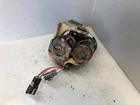 Discovery 3 Air Suspension Compressor Hitachi Land Rover 2004 to 2009 D17036