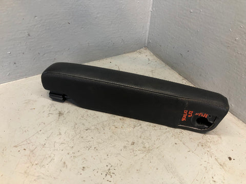 Discovery 3 Armrest Black Leather Near Side Front Passenger Land Rover D17036