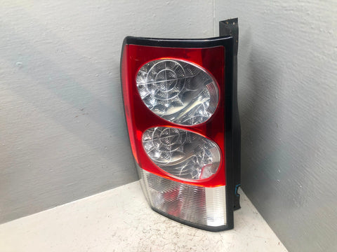 Discovery 4 Rear Light Near Side Tail Lamp Land Rover 2010 to 2014 L05125