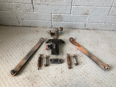 Discovery  4 Tow Bar Land Rover Fixed with Bolts 2009 to 2016 L17036