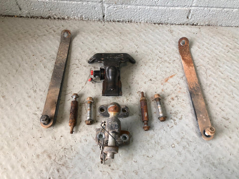 Discovery  4 Tow Bar Land Rover Fixed with Bolts 2009 to 2016 L17036