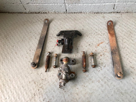 Discovery  4 Tow Bar Land Rover Fixed with Bolts 2009 to 2016 L17036