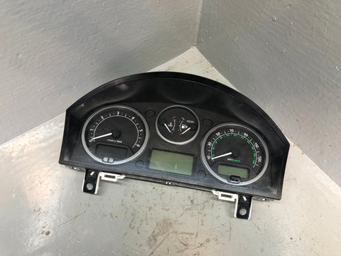 Discovery 3 Instrument Cluster 2.7 TDV6 YAC500028 Land Rover 2004 to 2006