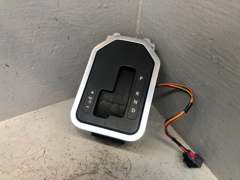 Discovery 4 Gear Selector Surround Panel Automatic Silver Trim FJG500032XXX