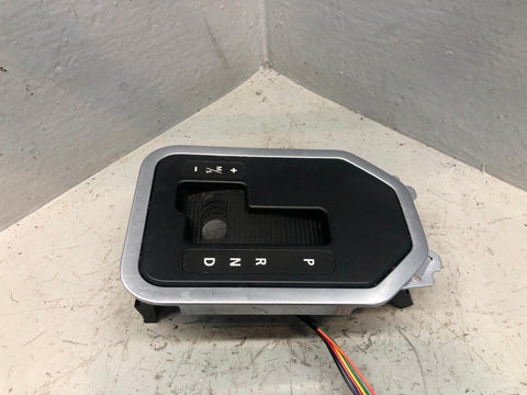 Discovery 4 Gear Selector Surround Panel Automatic Silver Trim FJG500032XXX