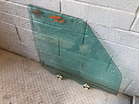 Discovery 4 Window Glass Off Side Front Door Land Rover 2009 to 2016 D28046