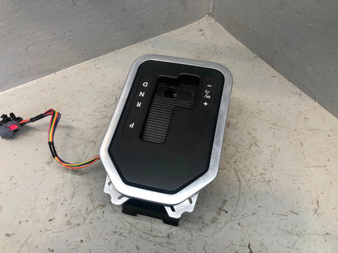 Discovery 4 Gear Selector Surround Panel Automatic Silver Trim FJG500032XXX