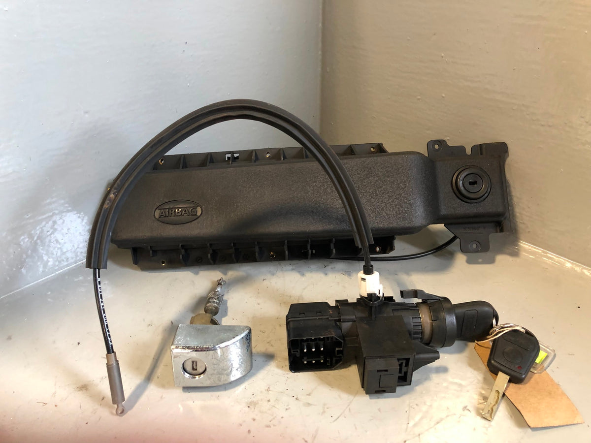 Range Rover L322 Ignition Barrel with Key Lock Set TD6 2002 to 2006 R17075