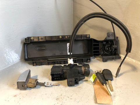 Range Rover L322 Ignition Barrel with Key Lock Set TD6 2002 to 2006 R17075