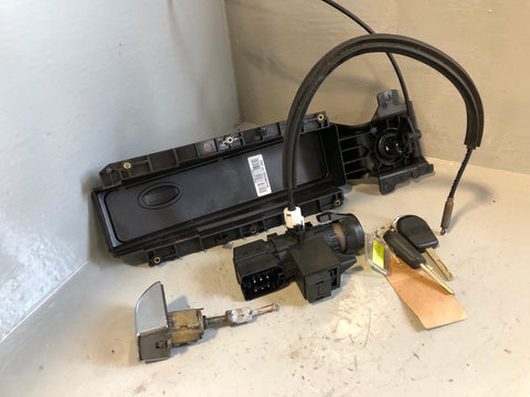 Range Rover L322 Ignition Barrel with Key Lock Set TD6 2002 to 2006 R17075