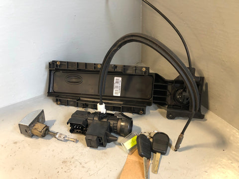 Range Rover L322 Ignition Barrel with Key Lock Set TD6 2002 to 2006 R17075