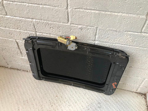 Discovery 2 Sunroof for Front or Rear EED101471 Electric Motor Land Rover R19026