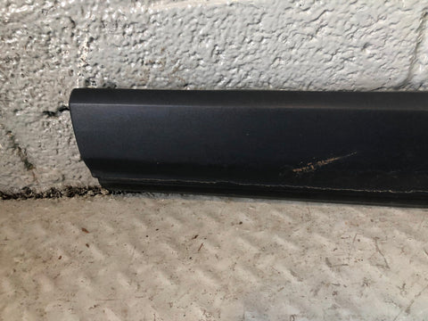 Discovery 4 Door Wheel Arch Trim Near Side Rear Buckingham Blue Land Rover