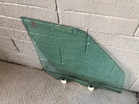 Discovery 4 Window Glass Near Side Front Door Land Rover 2009 to 2016 L05125