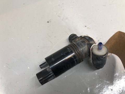Range Rover Sport Windscreen Washer Bottle Pump L320 Facelift 2009 to 2013
