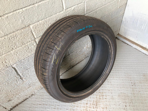 Pirelli Part Worn Tyre 235/45ZR18 5mm Tread 235 45 18 D28075A
