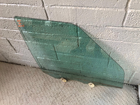 Discovery 4 Window Glass Off Side Front Door Land Rover 2009 to 2016 L05125