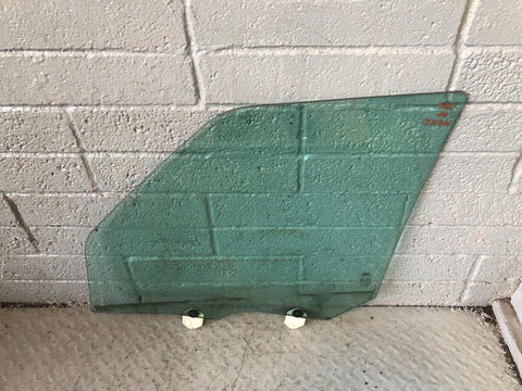 Discovery 4 Window Glass Off Side Front Door Land Rover 2009 to 2016 L05125