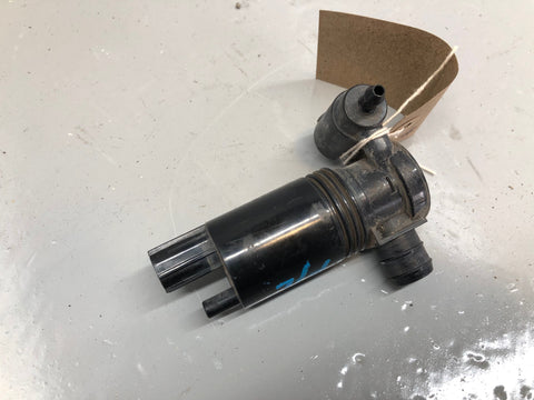 Range Rover Sport Windscreen Washer Bottle Pump L320 Facelift 2009 to 2013