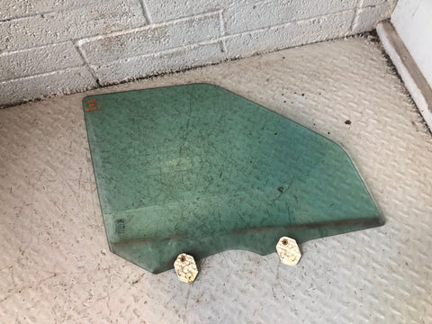 Discovery 4 Window Glass Off Side Front Door Land Rover 2009 to 2016 L05125