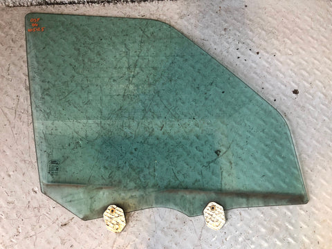 Discovery 4 Window Glass Off Side Front Door Land Rover 2009 to 2016 L05125