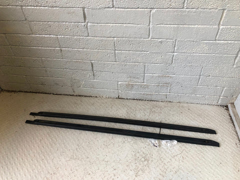 Discovery 3 Roof Rails Three Quarter Length Roof Bars Land Rover L05125