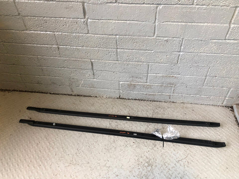 Discovery 3 Roof Rails Three Quarter Length Roof Bars Land Rover L05125