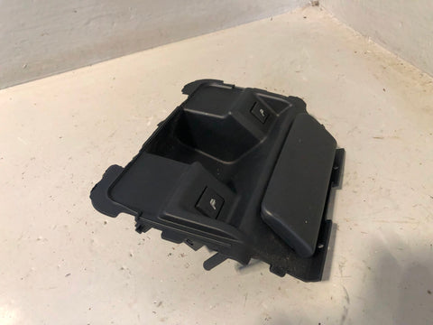 Discovery 4 Centre Console Heated Seat Switches Aux FHM500060PVJ Land Rover