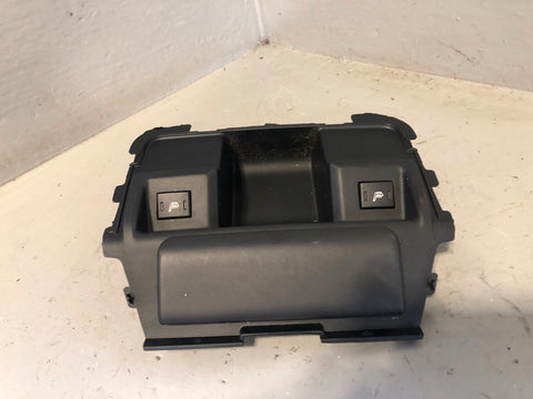 Discovery 4 Centre Console Heated Seat Switches Aux FHM500060PVJ Land Rover