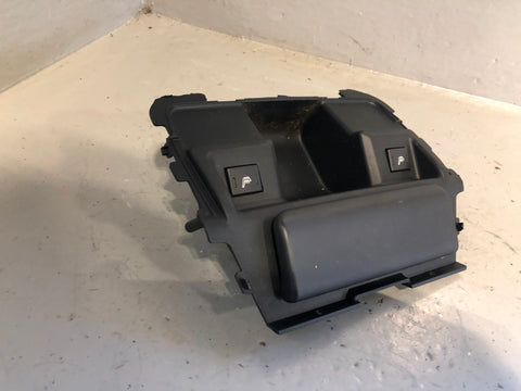 Discovery 4 Centre Console Heated Seat Switches Aux FHM500060PVJ Land Rover