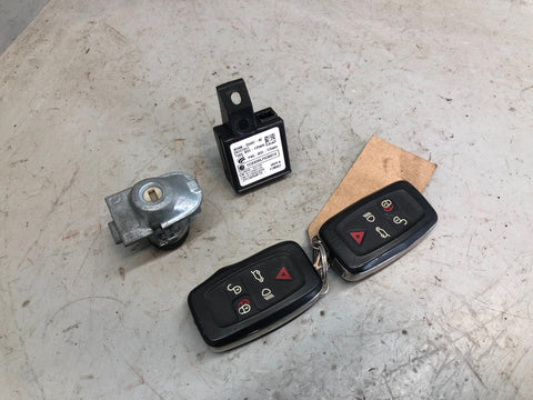 Discovery 4 Key Remotes and Blades with Door Lock Land Rover 2009 to 2014 D28046