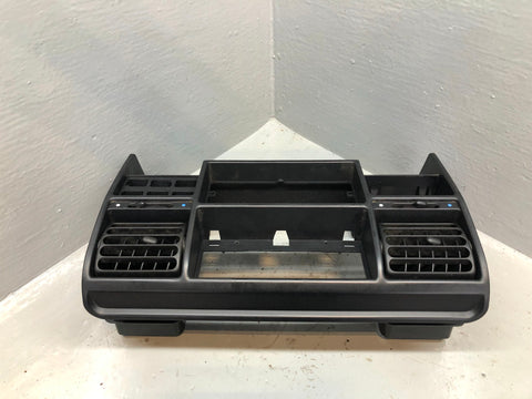 Discovery 2 Centre Air Vents Dashboard Panel Land Rover 2002 to 2004 R19026