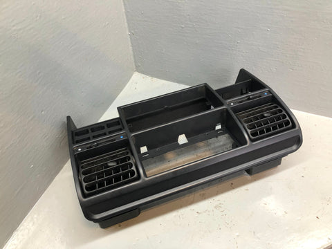 Discovery 2 Centre Air Vents Dashboard Panel Land Rover 2002 to 2004 R19026