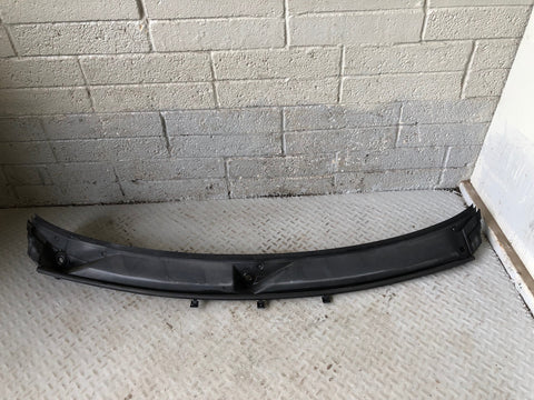 Range Rover L322 Scuttle Panel Windscreen DWD000024RMD Land Rover 2002 to 2006