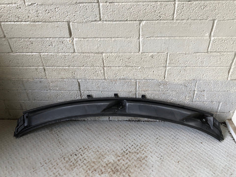 Range Rover L322 Scuttle Panel Windscreen DWD000024RMD Land Rover 2002 to 2006