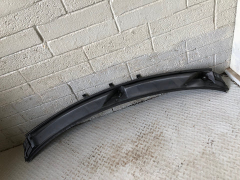 Range Rover L322 Scuttle Panel Windscreen DWD000024RMD Land Rover 2002 to 2006