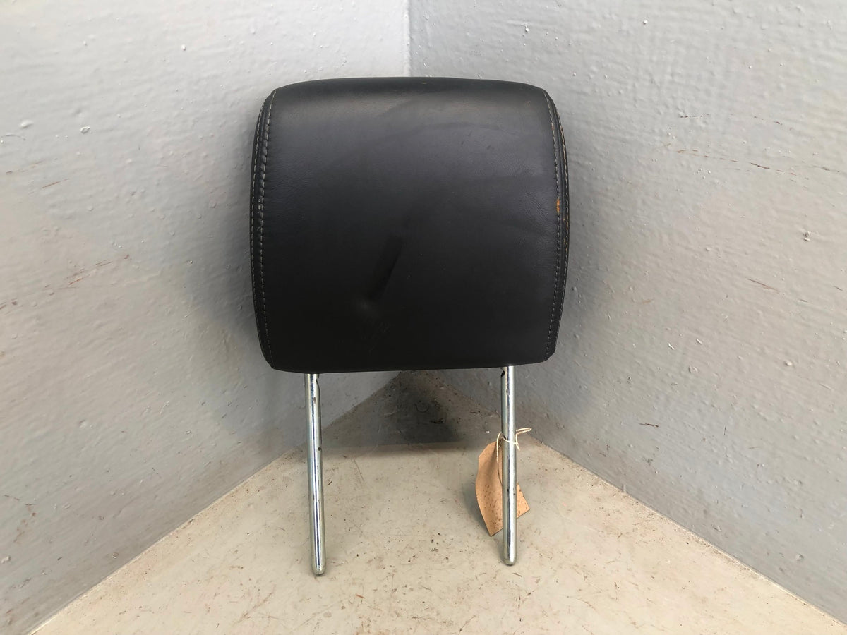 Discovery 4 Rear Headrest Leather Black Right Off Side Land Rover 2009 to 2016