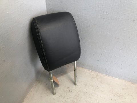 Discovery 4 Centre Rear Headrest Leather in Black Land Rover 2009 to 2016