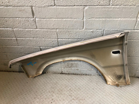 Discovery 2 Front Wing Off Side Blenheim Silver Land Rover 1998 to 2002 R28105